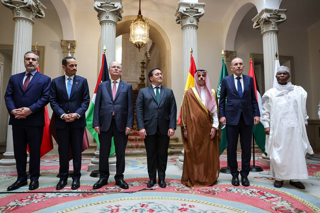 Fidan İspanya'da Gazze Temas Grubu üyeleriyle bir araya geldi - Resim: 1